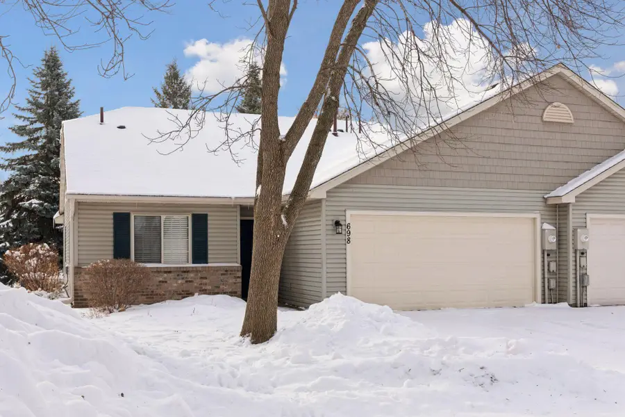 698 Monn Avenue, Vadnais Heights, MN 55127 - Image #2