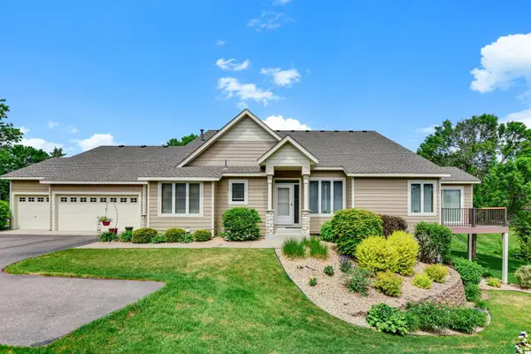 8813 Stonebrooke Court, Woodbury, MN 55125