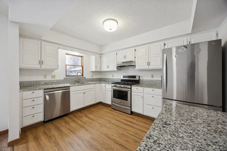 9648 Vincent Avenue N, Brooklyn Park, MN 55444 - Image #2