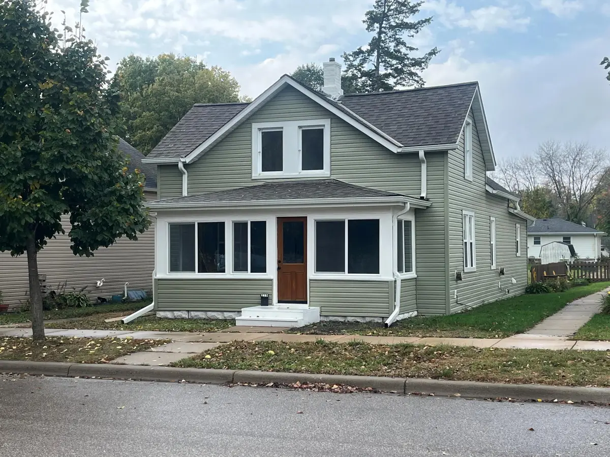 215 N Maple Street, Chaska, MN 55318 - Image #1