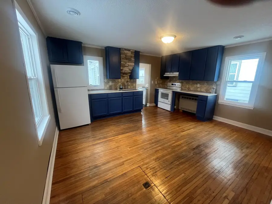 215 N Maple Street, Chaska, MN 55318 - Image #2