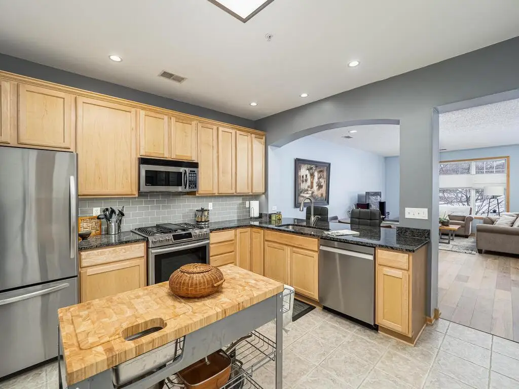 5970 W 16th Street #712, Saint Louis Park, MN 55416 - Image #1