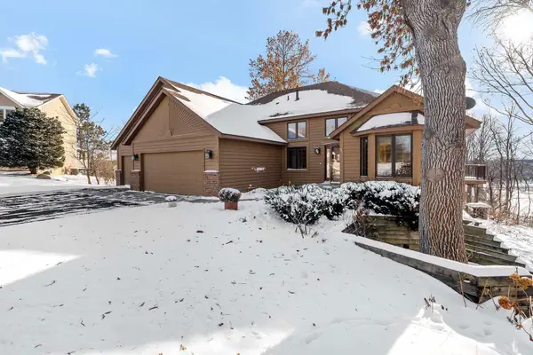 17384 Harding Lane, Lakeville, MN 55044