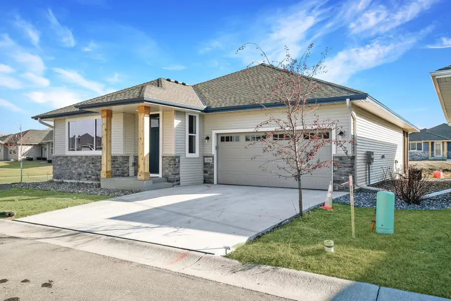 1253 Willowbrook Circle, Delano, MN 55328 - Image #2