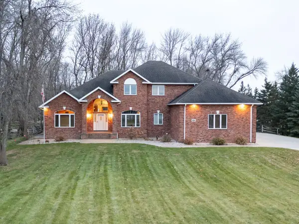 106 50th Avenue E, West Fargo, ND 58078