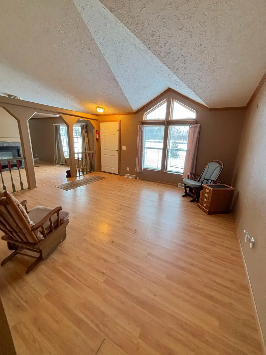 5040 Highway 47 Nw, Dalbo, MN 55017 - Image #2