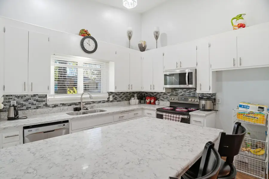 5900 Hillsboro Avenue N, New Hope, MN 55428 - Image #3