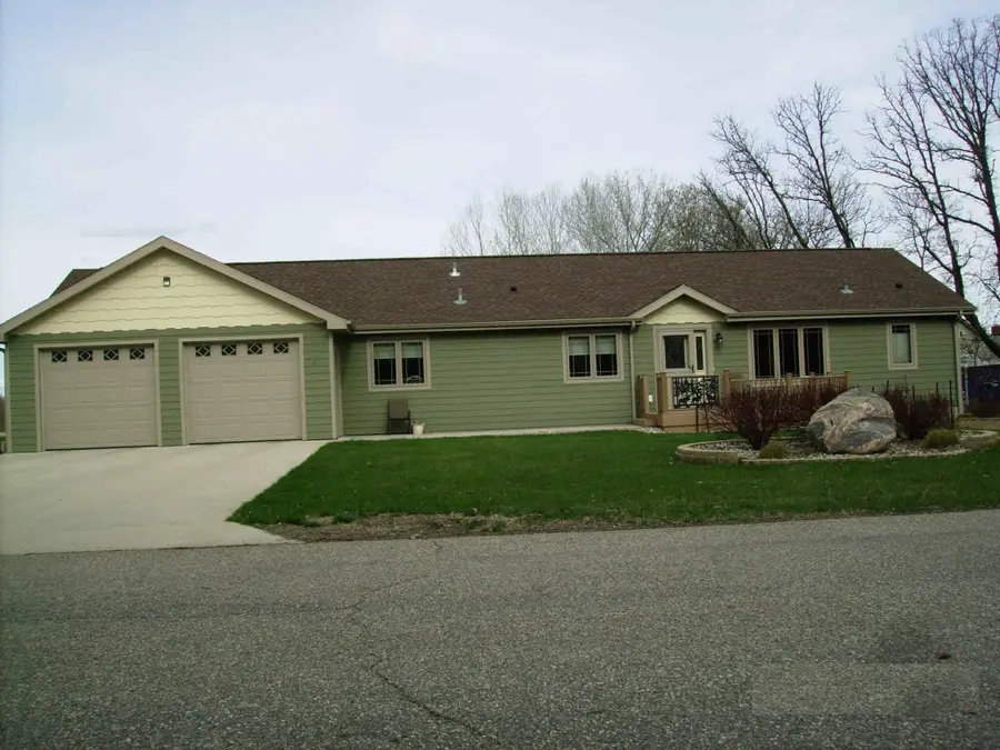 317 Oak Hills Drive, Detroit Lakes, MN 56501 - Image #2