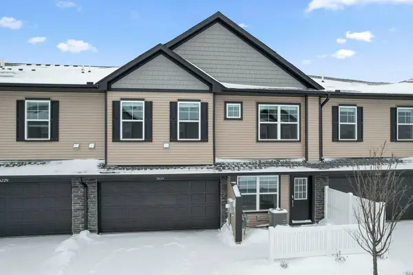 5227 Long Pointe Pass, Woodbury, MN 55129