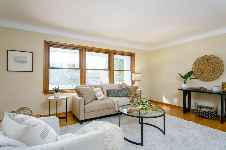 1404 Primrose Curve, Roseville, MN 55113 - #3