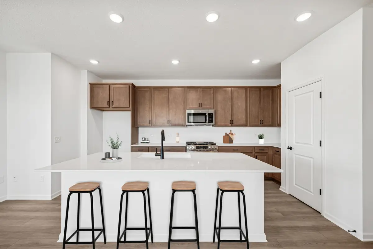 10555 Harbor Lane N, Maple Grove, MN 55369 - Image #1