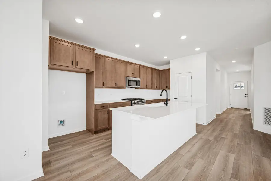 10555 Harbor Lane N, Maple Grove, MN 55369 - Image #2