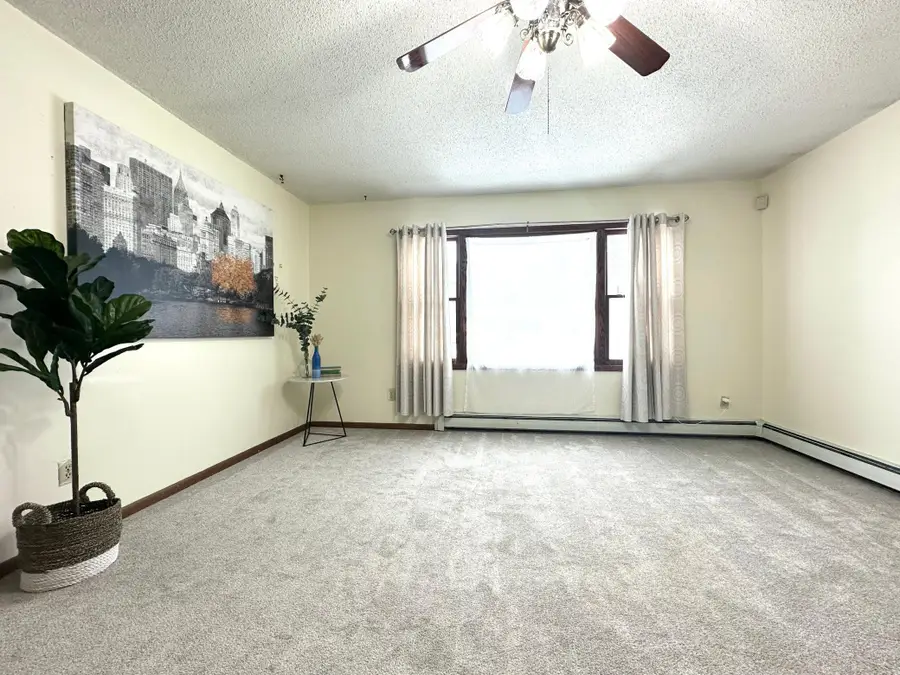 458 Lafond Avenue, Saint Paul, MN 55103 - Image #3