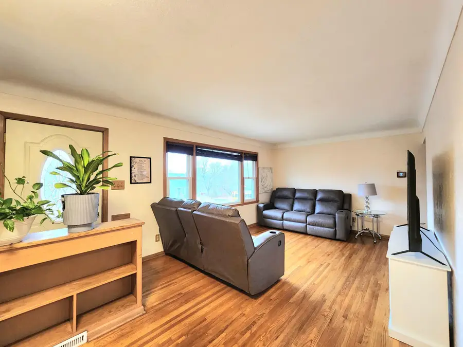 1158 Bradley Street, Saint Paul, MN 55130 - Image #3