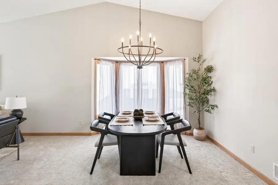 4119 Thornhill Lane, Vadnais Heights, MN 55127 - Image #3