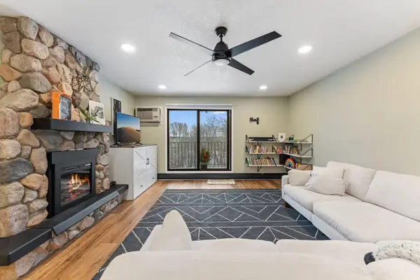 5607 Green Circle Drive #209, Minnetonka, MN 55343