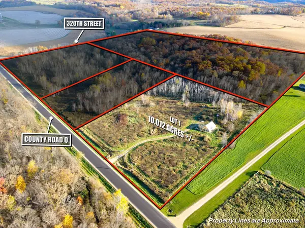 3181 County Rd Q, Clear Lake, WI 54005