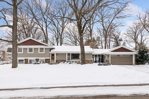 16600 Canterbury Drive, Minnetonka, MN 55345