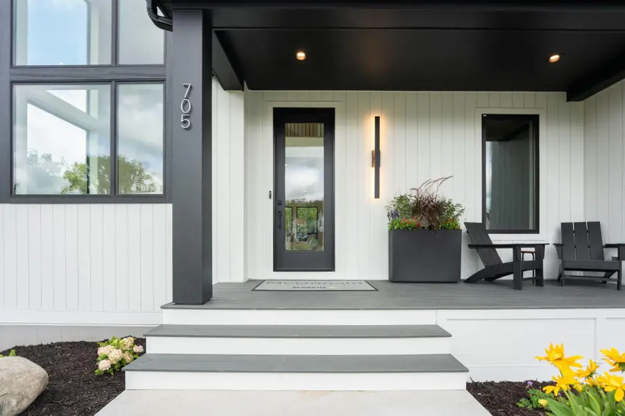 9602 Crestwood Terrace, Eden Prairie, MN 55347 - Image #2