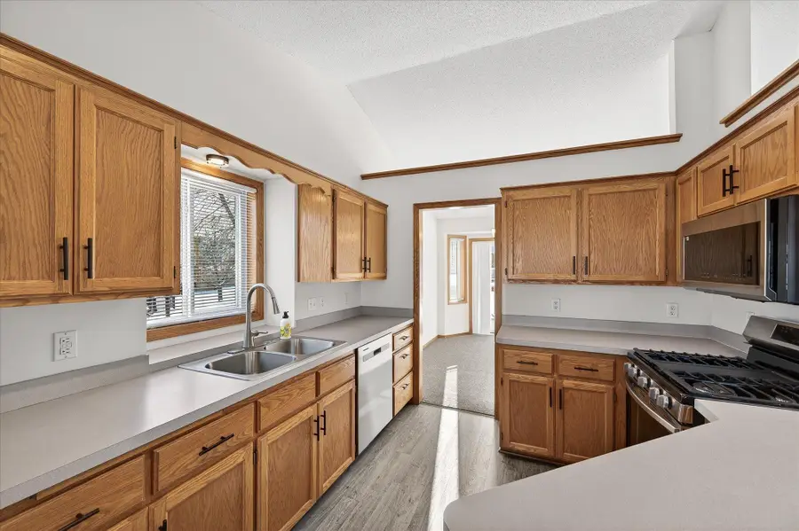 11086 196th Lane Nw, Elk River, MN 55330 - Image #2