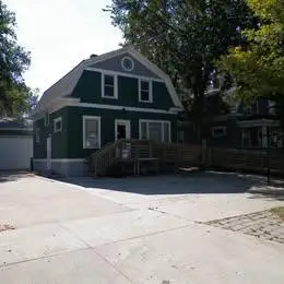 1122 4th Avenue N, Fargo, ND 58102