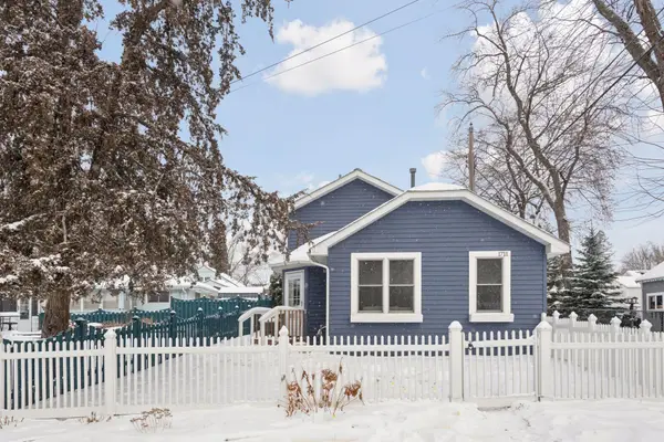 1711 1st Street N, Hopkins, MN 55343