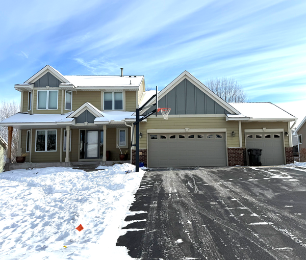 6664 Clearwater Creek Drive, Lino Lakes, MN 55038