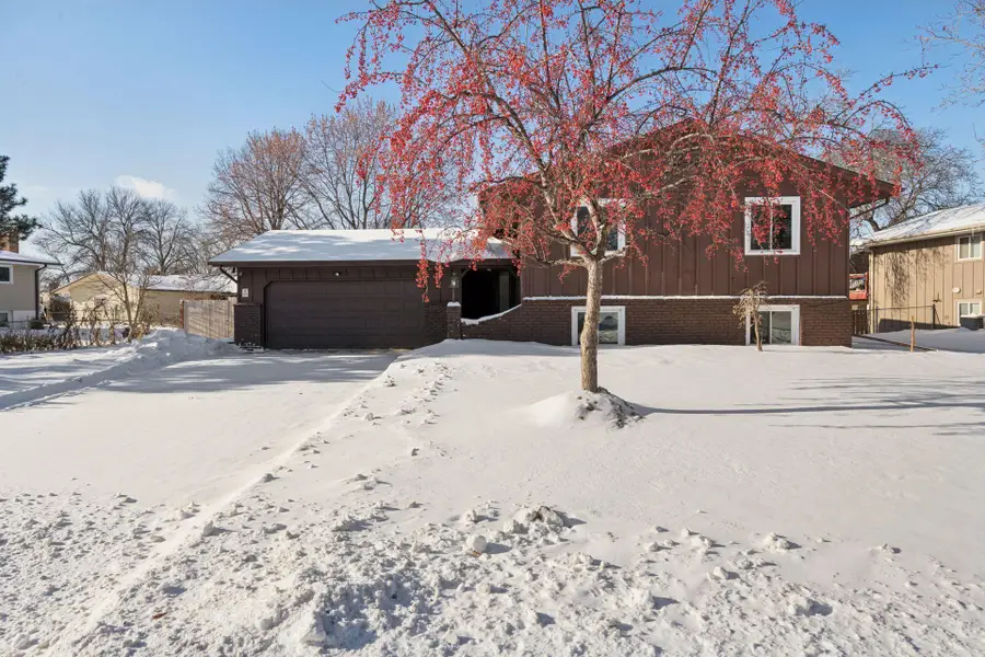 7733 Hampshire Avenue N, Brooklyn Park, MN 55445 - Image #2