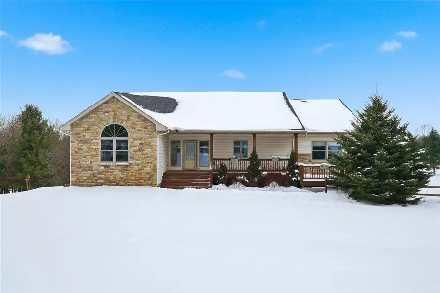 1047 174th Street, Hammond, WI 54015 - #3