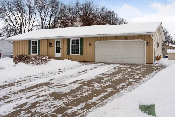 7411 Isleton Avenue S, Cottage Grove, MN 55016