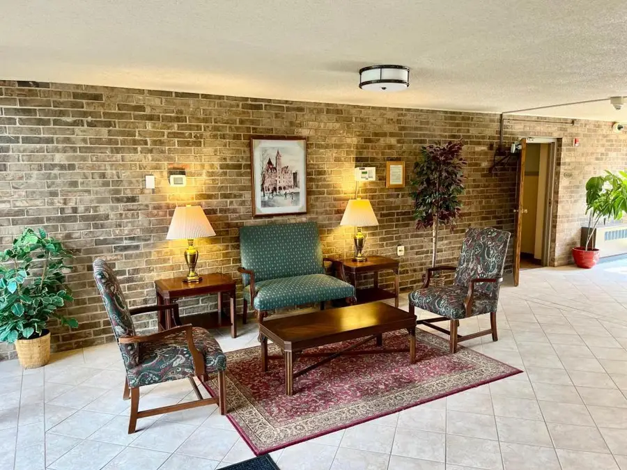 2240 Midland Grove Road #201, Roseville, MN 55113 - #3