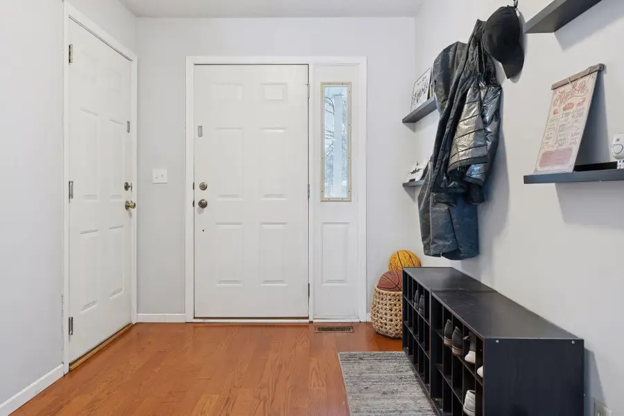 1077 Bonnieview Drive, Woodbury, MN 55129 - Image #3