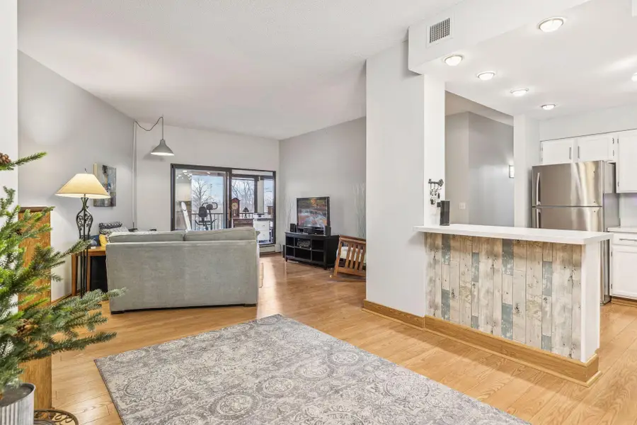 2265 Youngman Avenue #403E, Saint Paul, MN 55116 - Image #3