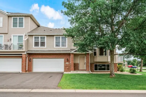 20060 Heritage Drive, Lakeville, MN 55044