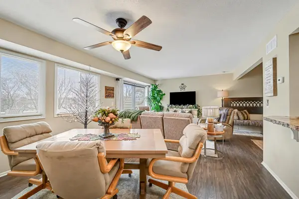 8940 Neill Lake Road #132, Eden Prairie, MN 55347