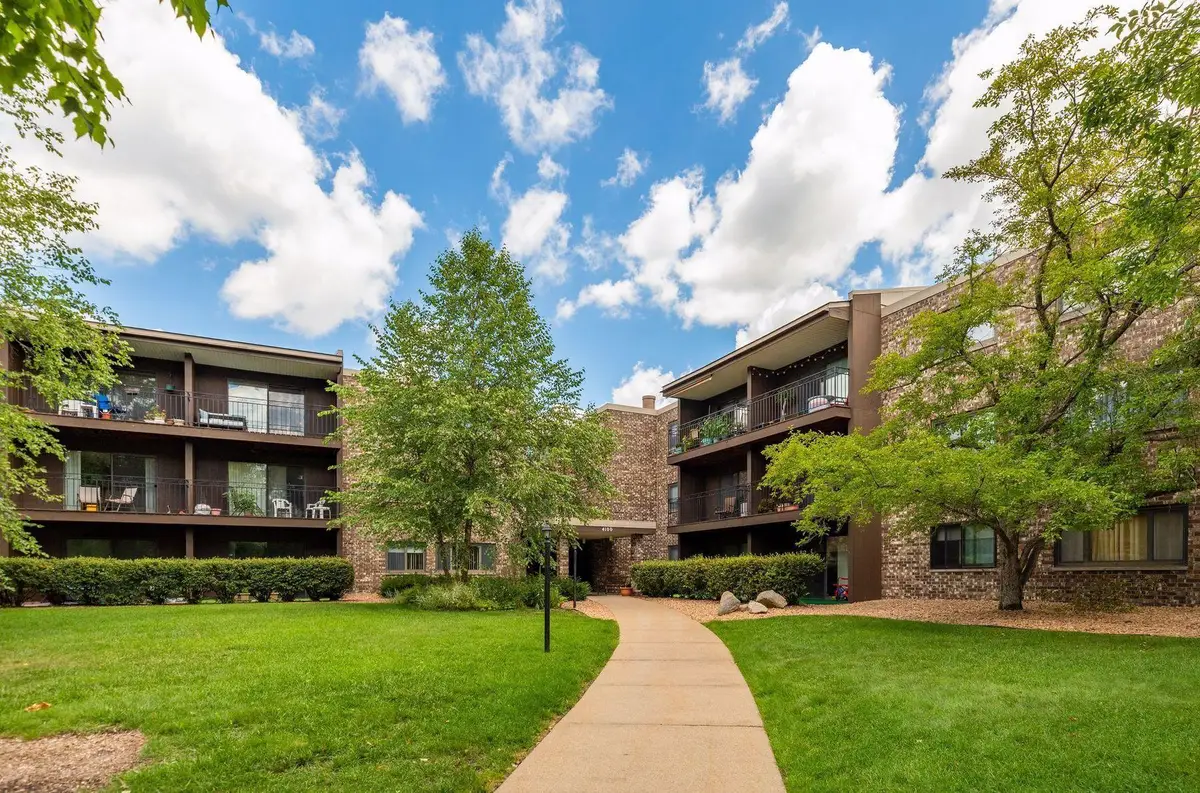 4120 Parklawn Avenue #228, Edina, MN 55435 - Image #1