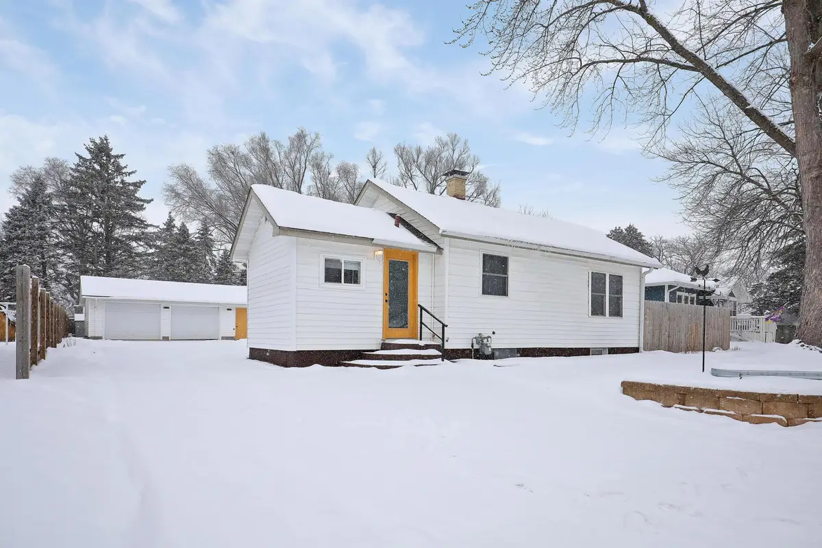214 18th Street W, Hastings, MN 55033 - #1
