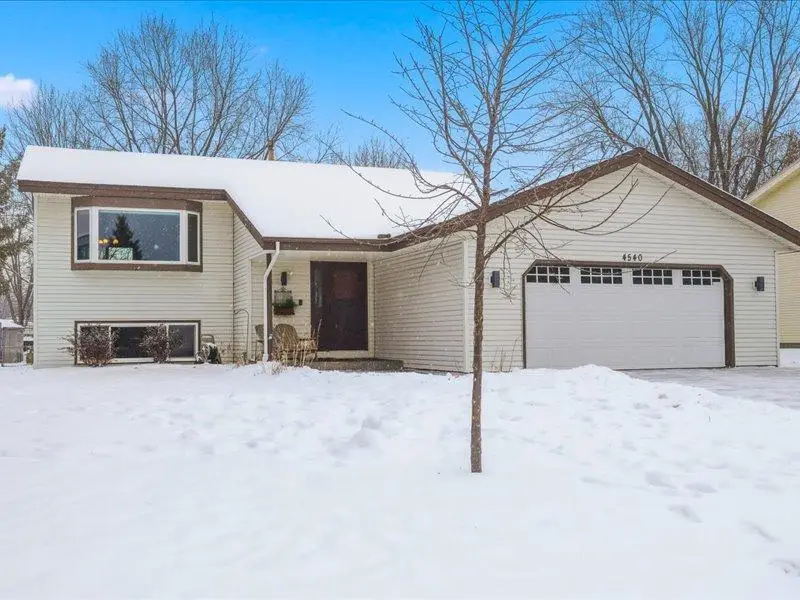 4540 Greenhaven Drive, Vadnais Heights, MN 55127 - Image #3