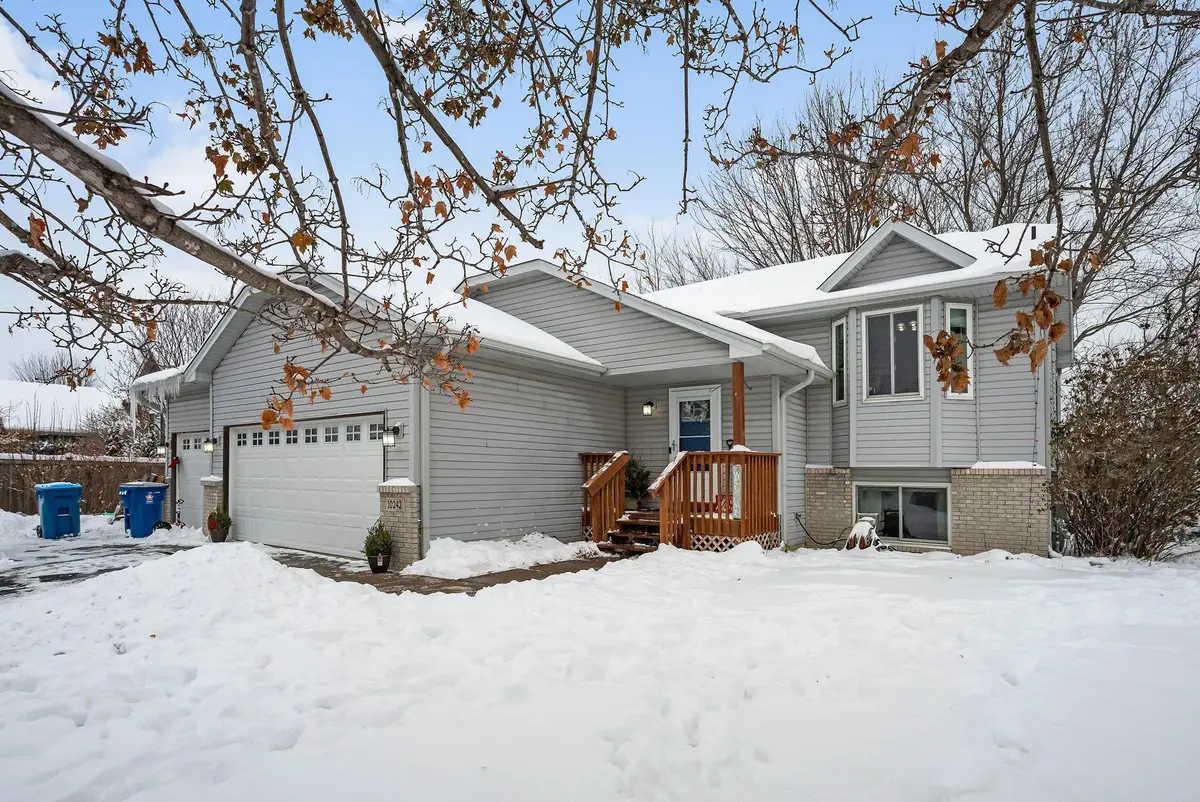 10242 52nd Street Ne, Albertville, MN 55301 - Image #1