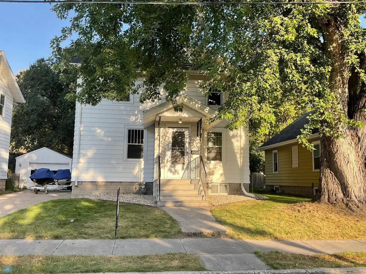 1037 8th Street N, Fargo, ND 58102 - Image #1