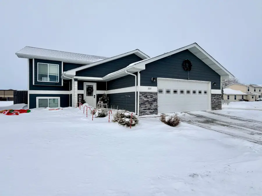 1727 Grand Avenue, Worthington, MN 56187 - Image #3