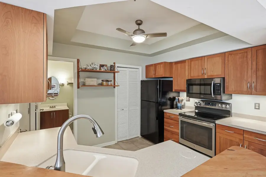 18071 Settlers Way, Eden Prairie, MN 55347 - Image #2