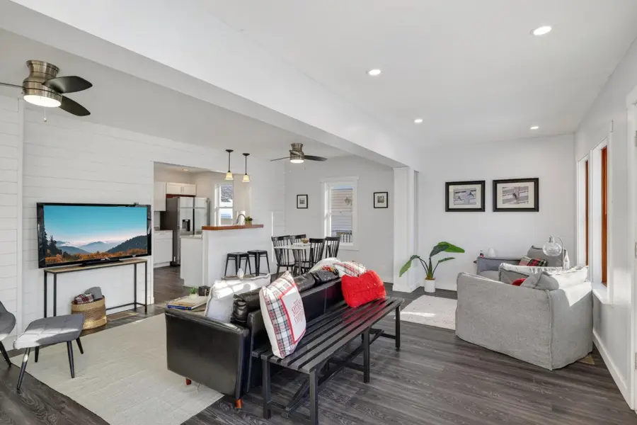 1935 Fremont Avenue E, Saint Paul, MN 55119 - Image #2