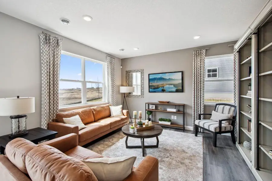 17049 Draper Way, Lakeville, MN 55044 - Image #2