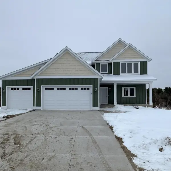 3386 Bella Terra Road Ne, Rochester, MN 55906