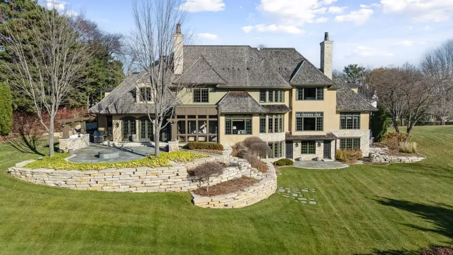 5208 Dundee Road, Edina, MN 55436 - Image #2