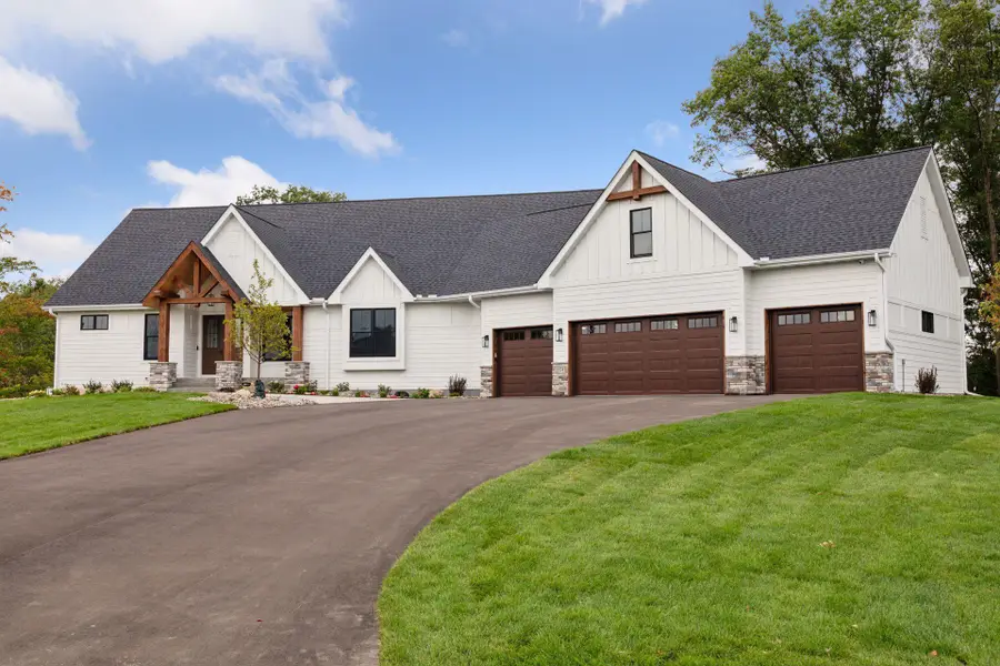 2374 Swedish Drive Ne, Ham Lake, MN 55304 - #2