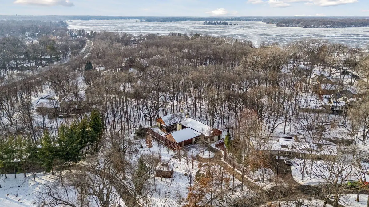 20545 Linden Road, Deephaven, MN 55331 - Image #1