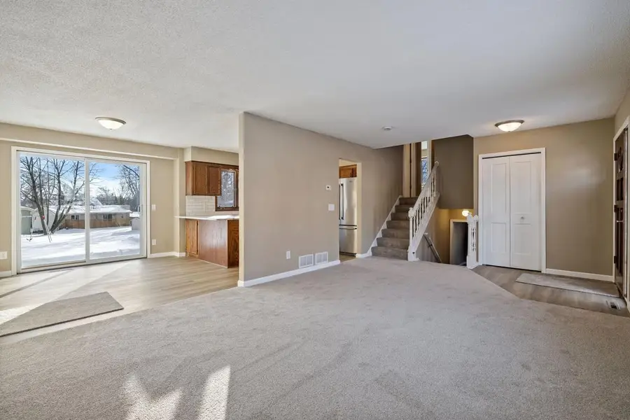 1002 Cross Road, Eagan, MN 55123 - Image #3