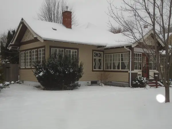 1048 Linwood Avenue, Saint Paul, MN 55105